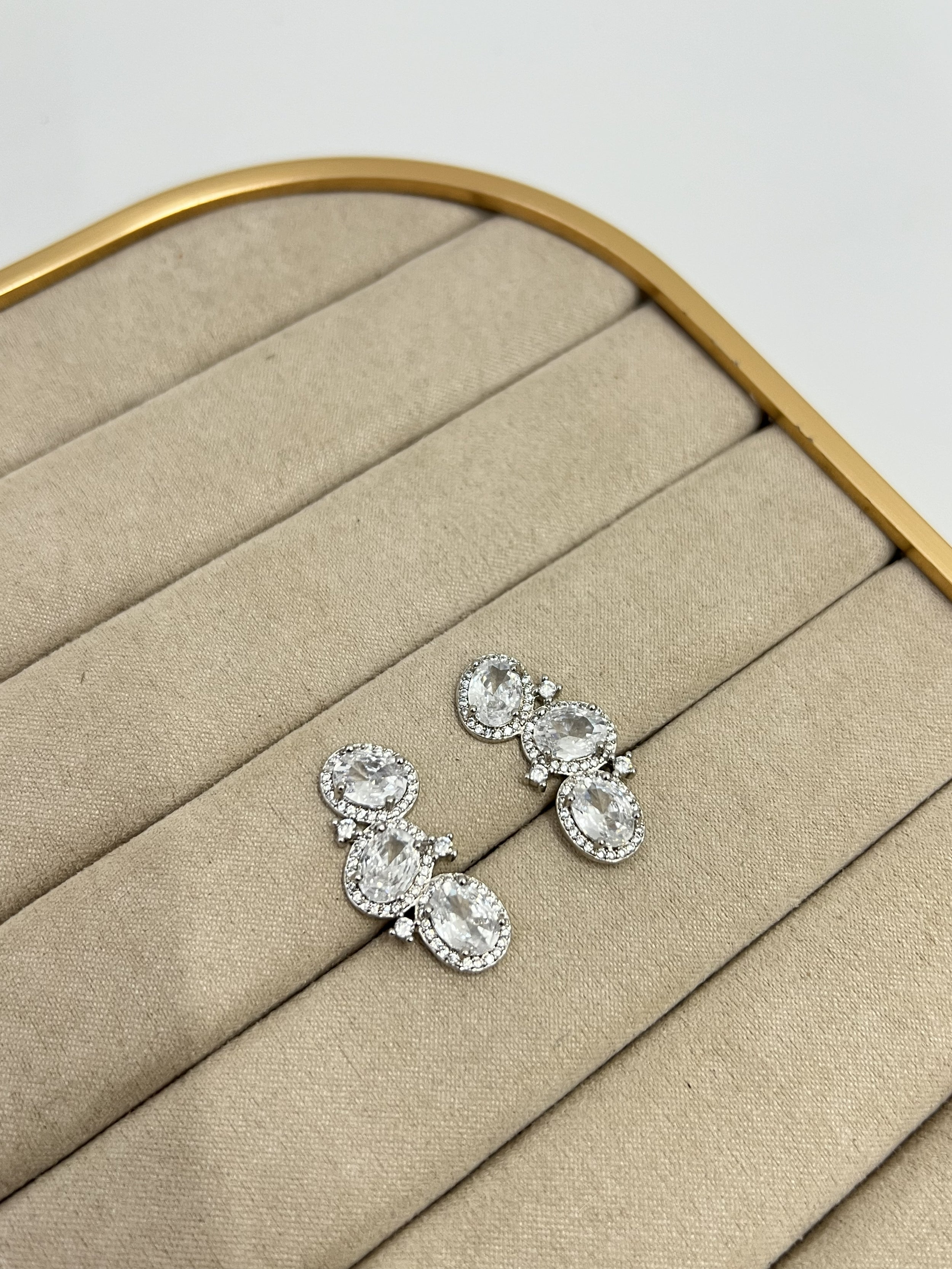 Brinco Ear Cuff Colorido